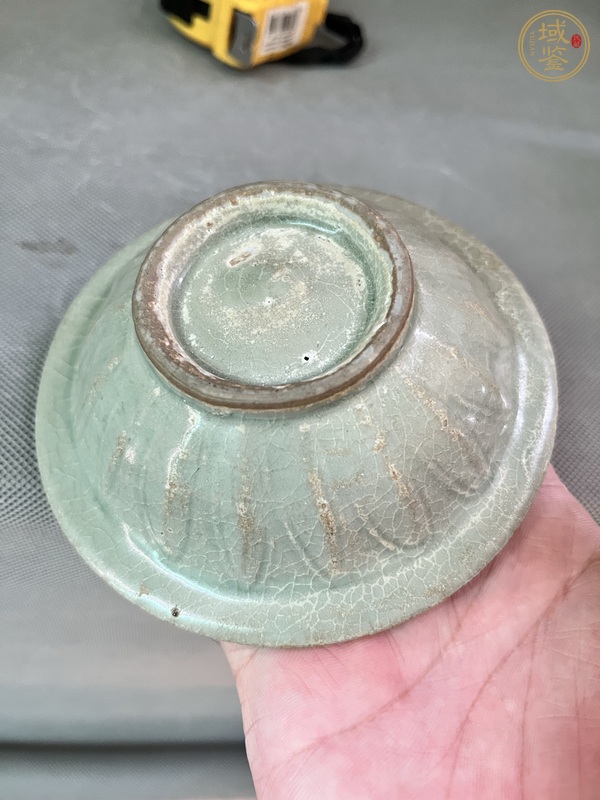 古玩陶瓷龍泉青瓷雙魚(yú)洗真品鑒賞圖