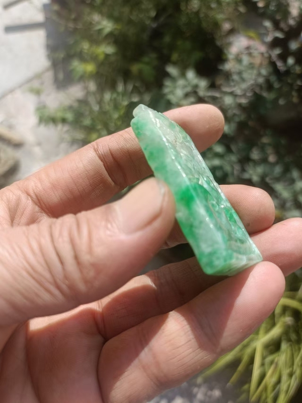 古玩玉器天然翡翠雕“如意牌”拍賣,當前價格1980元