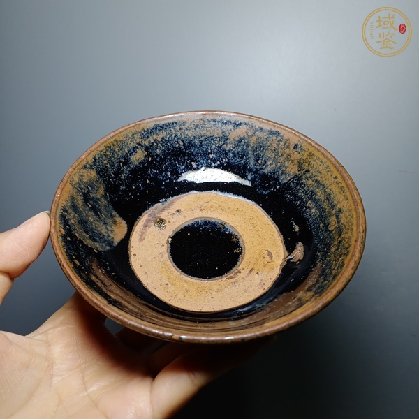 古玩陶瓷磁州窯窯變黑釉茶碗真品鑒賞圖