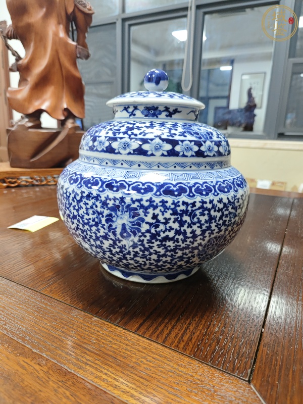 古玩陶瓷青花蓋罐真品鑒賞圖