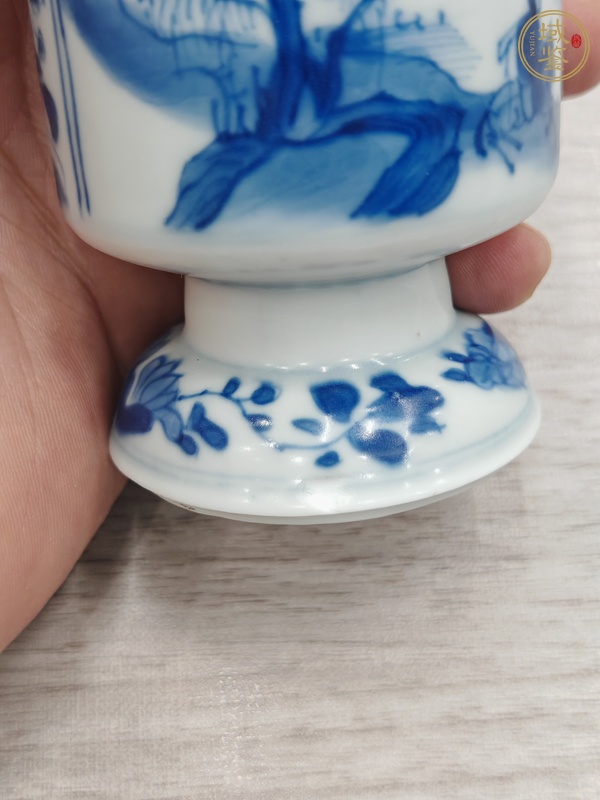 古玩陶瓷青花瓶真品鑒賞圖