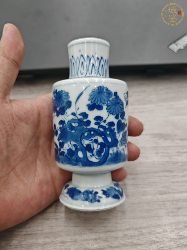 古玩陶瓷青花瓶真品鑒賞圖