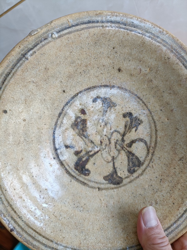 古玩陶瓷館藏級珍品宋代青花花卉紋折沿大盤拍賣,當前價格19800元
