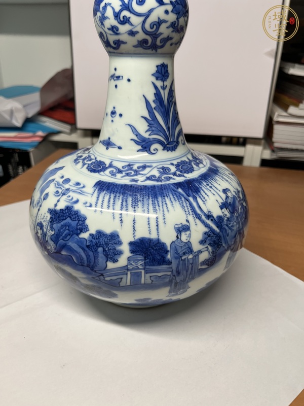 古玩陶瓷青花瓶真品鑒賞圖