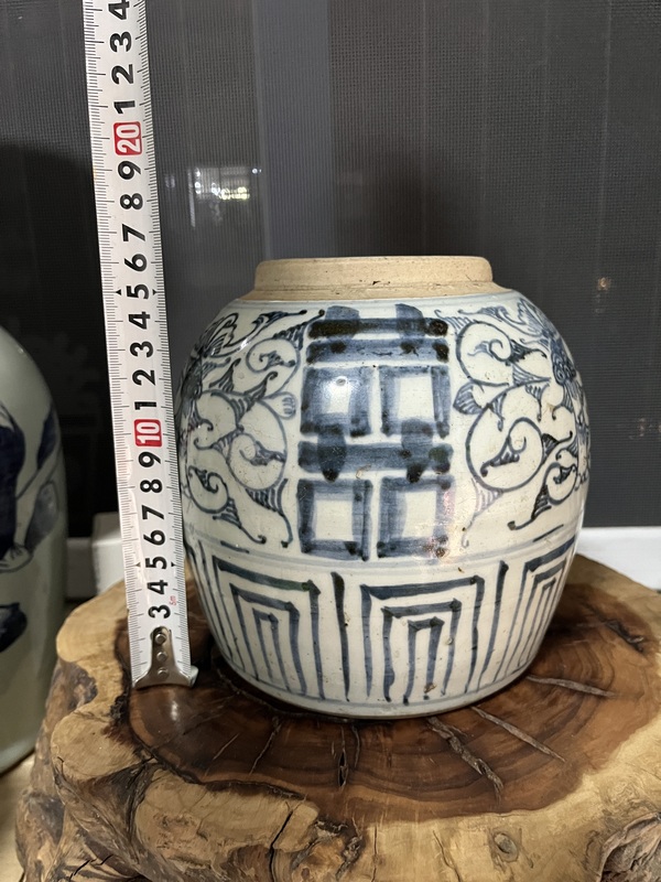 古玩陶瓷青花淡描花卉紋喜字罐拍賣,當前價格399元