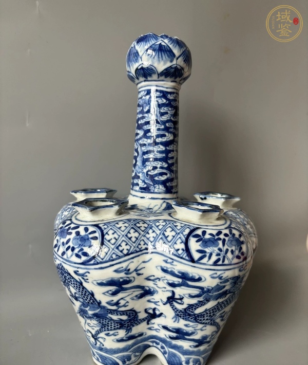 古玩陶瓷龍紋青花五孔花插真品鑒賞圖