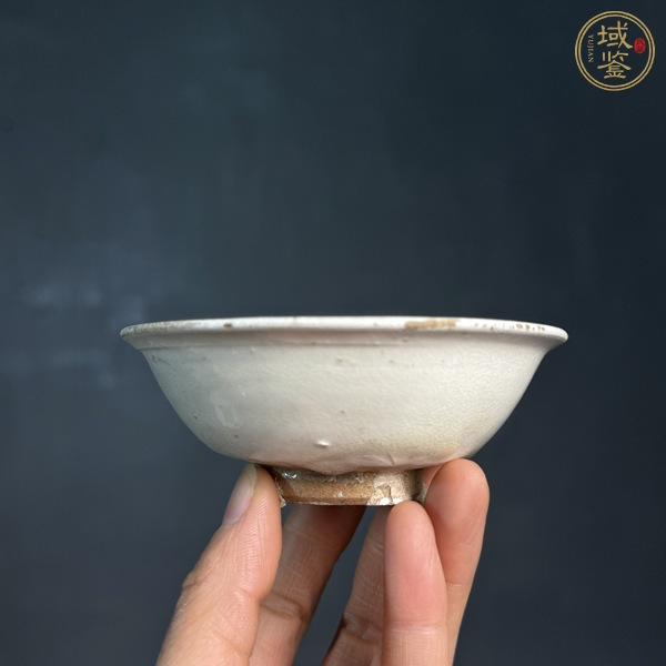 古玩陶瓷磁州窯白釉茶碗真品鑒賞圖