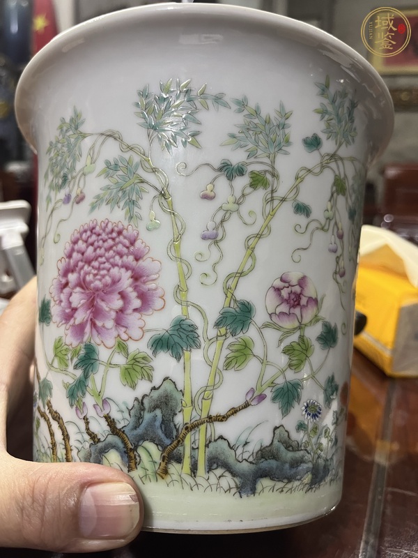 古玩陶瓷粉彩花卉紋花盆真品鑒賞圖