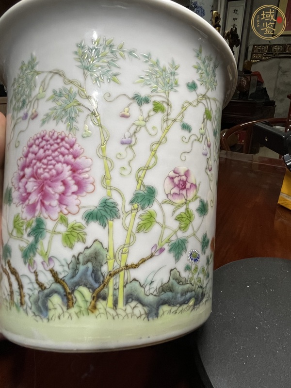 古玩陶瓷粉彩花卉紋花盆真品鑒賞圖