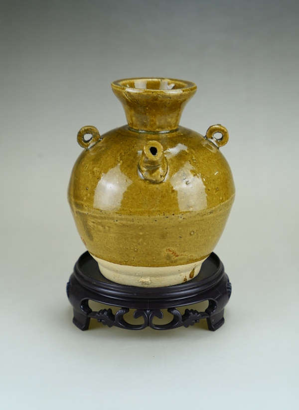 古玩陶瓷明代·茶葉末釉三系執壺拍賣,當前價格888元