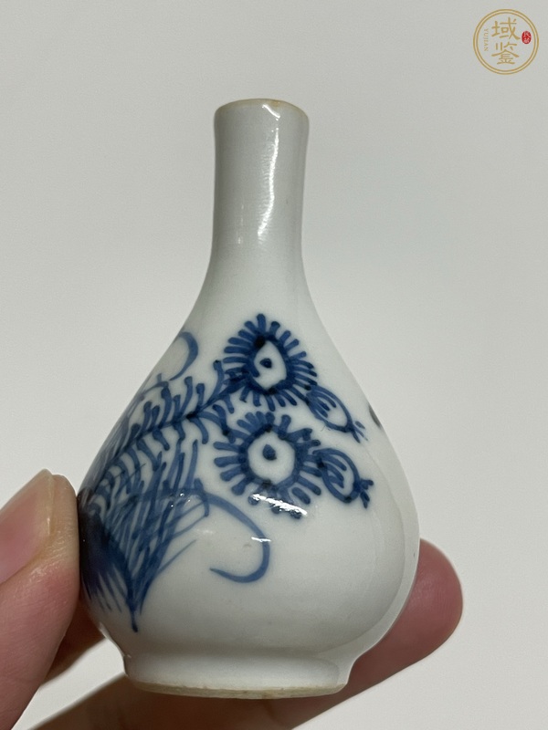 古玩陶瓷青花花卉（紋膽瓶真品鑒賞圖