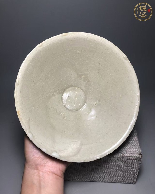 古玩陶瓷青釉碗真品鑒賞圖