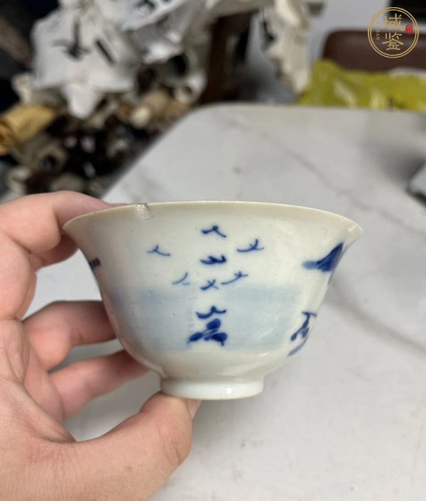 古玩陶瓷青花山水人物紋茶碗真品鑒賞圖