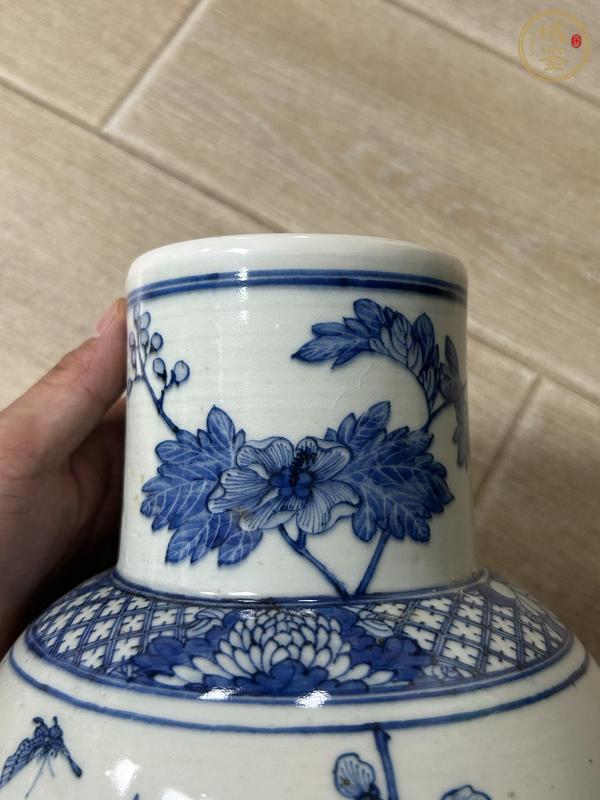 古玩陶瓷青花花卉紋蓋瓶真品鑒賞圖