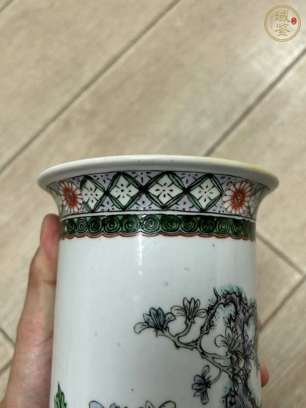 古玩清光緒五彩花蝶紋花觚真品鑒賞圖