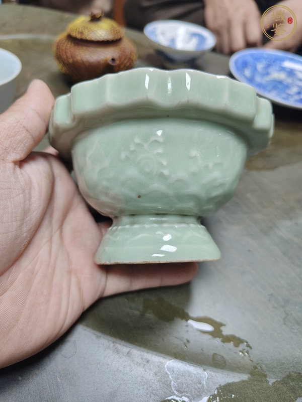 古玩陶瓷豆青釉高足洗真品鑒賞圖