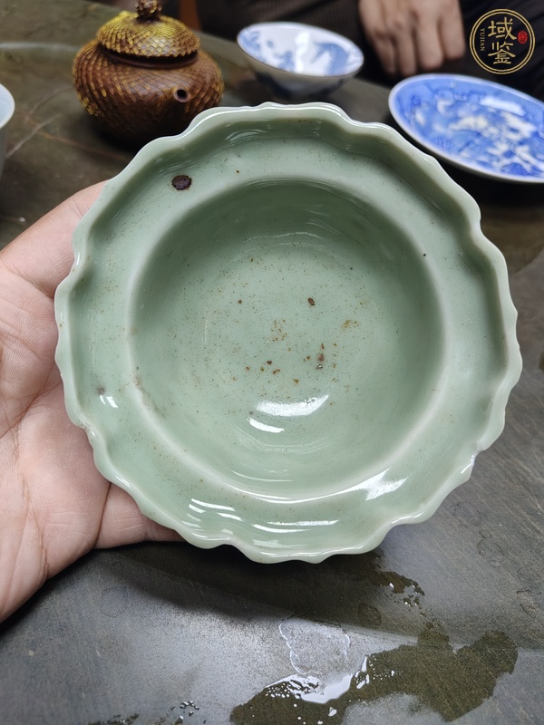 古玩陶瓷豆青釉高足洗真品鑒賞圖