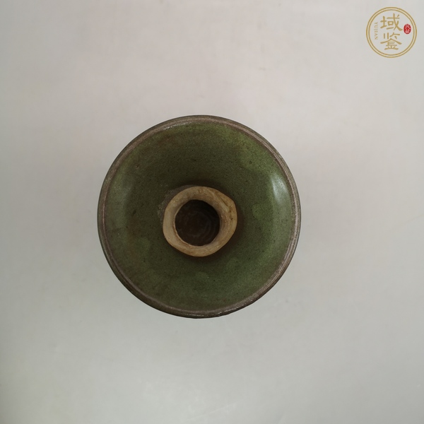 古玩陶瓷創(chuàng)匯時(shí)期茶葉末釉花觚真品鑒賞圖