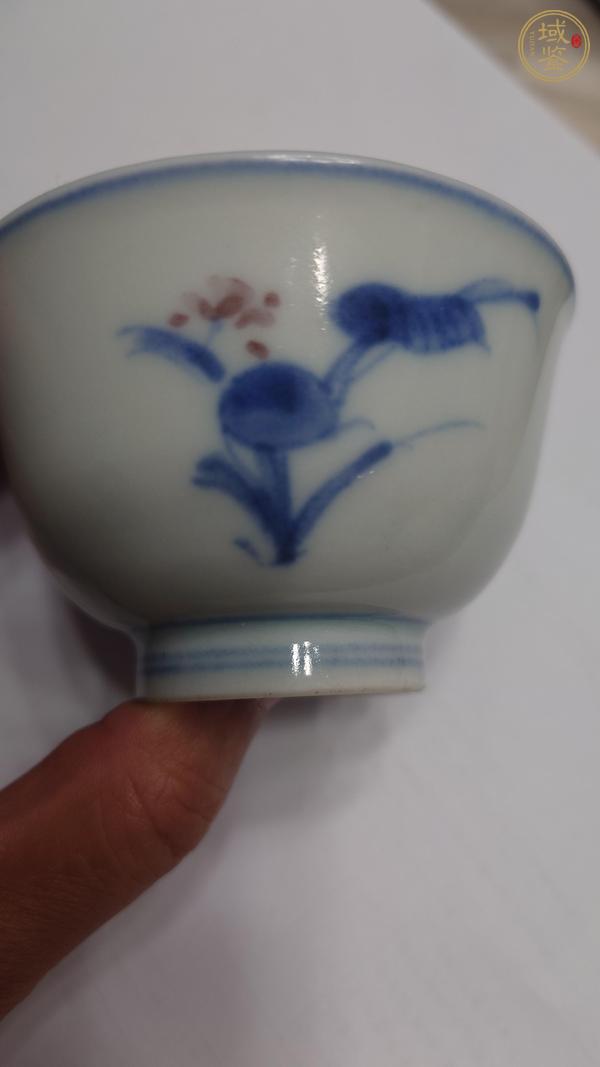 古玩陶瓷青花加紫杯真品鑒賞圖