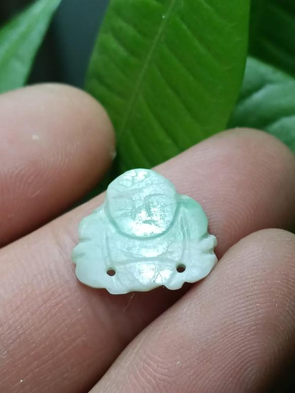 古玩玉器（粉絲福利）清代天然翡翠佛花片拍賣，當(dāng)前價(jià)格68元