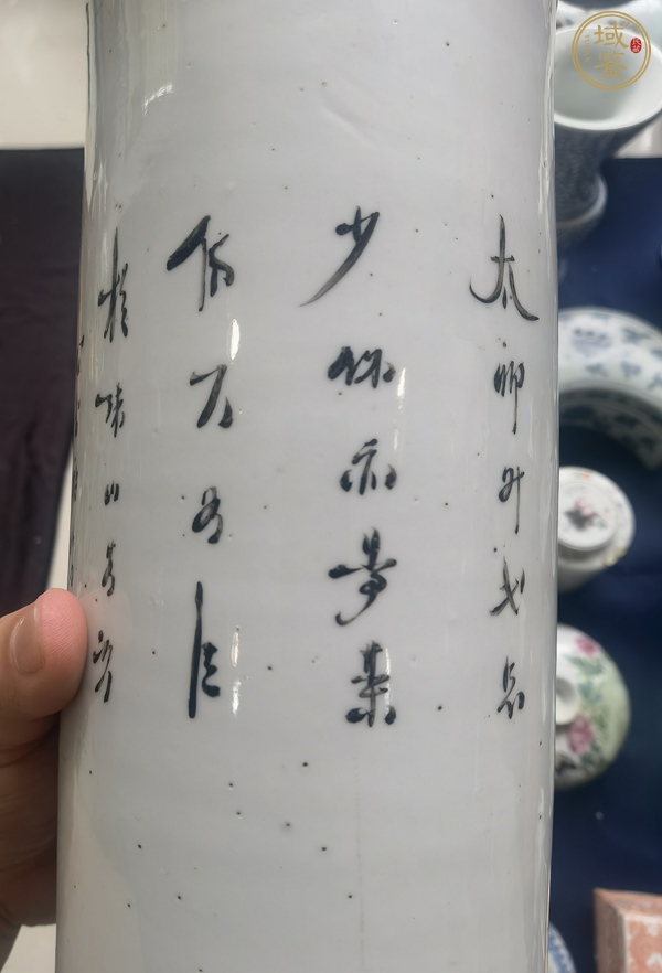 古玩陶瓷油紅彩太獅少保圖帽筒真品鑒賞圖