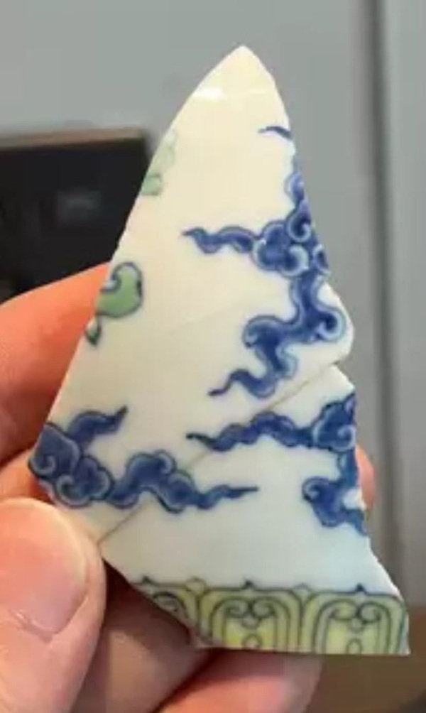 古玩轉(zhuǎn)賣斗彩標(biāo)本,模糊,偏老拍賣,當(dāng)前價(jià)格450元
