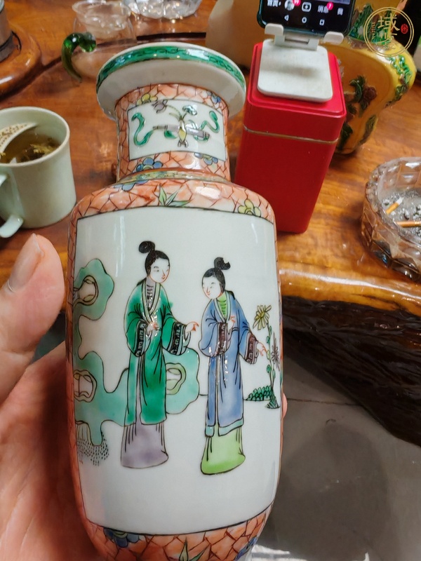 古玩仕女紋棒槌瓶真品鑒賞圖