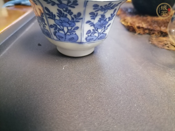 古玩陶瓷青花洞石花卉紋八方杯真品鑒賞圖