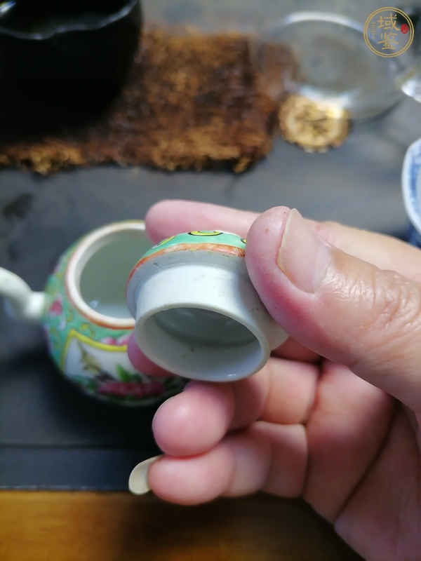 古玩陶瓷廣彩花鳥紋茶壺真品鑒賞圖