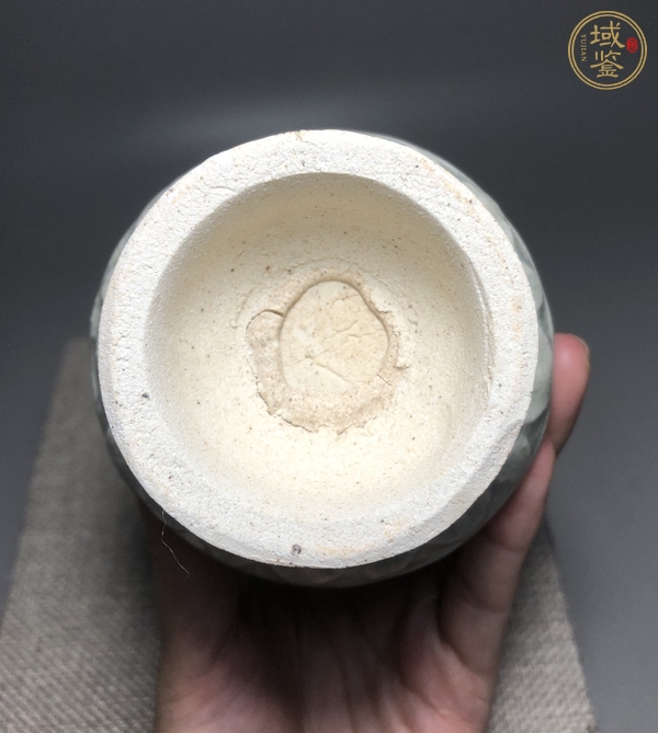 古玩陶瓷云市窯青白釉花卉紋箸瓶真品鑒賞圖