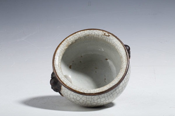古玩陶瓷(優(yōu)品)清中晚·哥釉獸耳香爐拍賣,當(dāng)前價(jià)格1680元