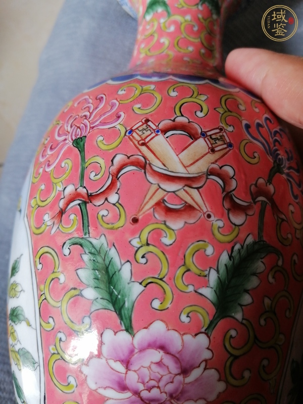 古玩陶瓷花鳥紋瓶真品鑒賞圖