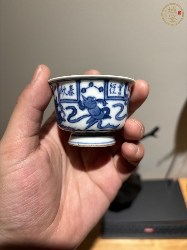 古玩陶瓷日本江戶青花魁星點(diǎn)斗圖茶杯真品鑒賞圖