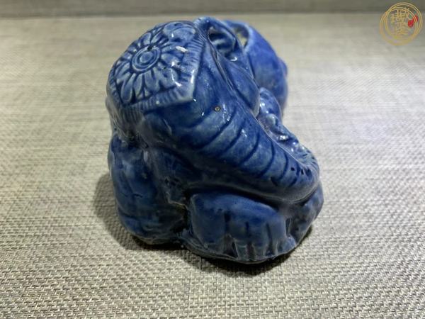 古玩陶瓷霽藍(lán)釉太平有象擺件真品鑒賞圖