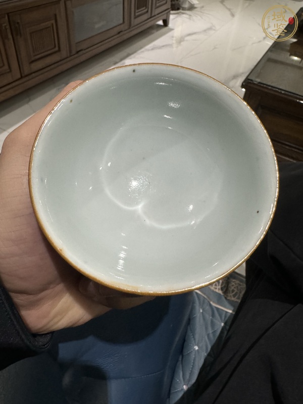 古玩陶瓷霽藍(lán)釉描金龍紋茶圓真品鑒賞圖