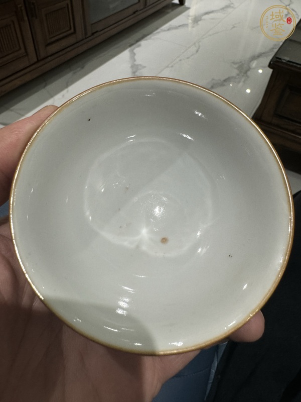 古玩陶瓷清中開光粉彩杯真品鑒賞圖