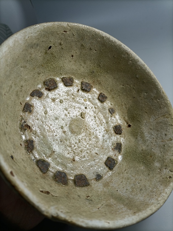 古玩陶瓷館藏級(jí)兩晉南北朝相州窯青釉茶碗拍賣,當(dāng)前價(jià)格880元