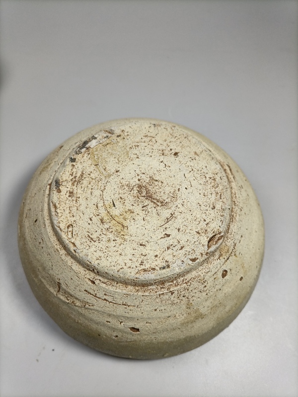 古玩陶瓷館藏級(jí)兩晉南北朝相州窯青釉茶碗拍賣,當(dāng)前價(jià)格880元