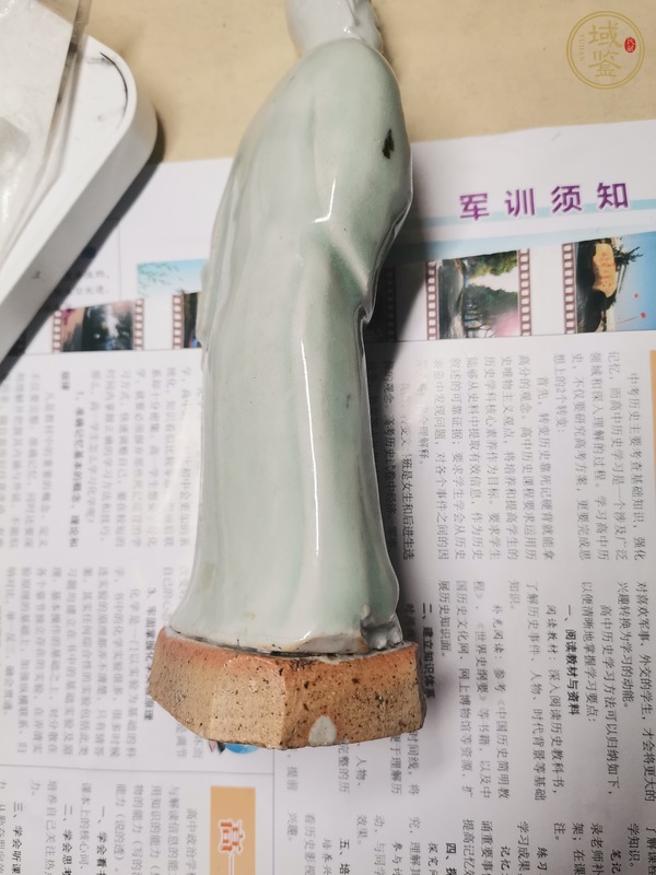 古玩陶瓷白瓷人物像真品鑒賞圖