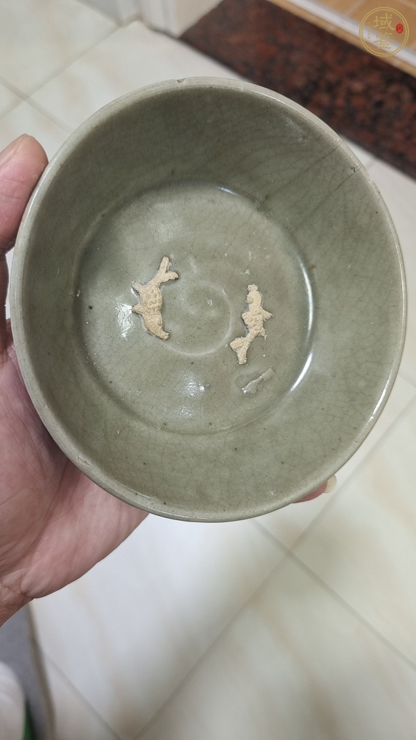 古玩陶瓷龍泉青瓷雙魚洗真品鑒賞圖