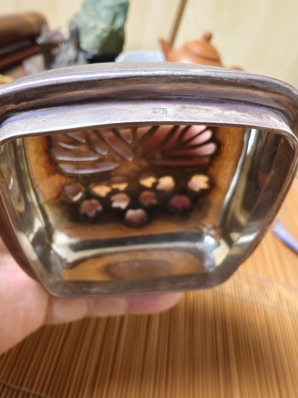古玩陶瓷吉州窯系褐釉香爐拍賣,當(dāng)前價(jià)格9800元
