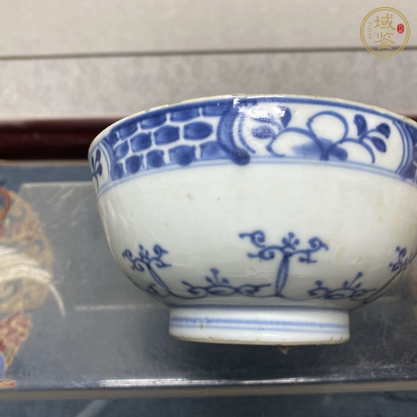 古玩陶瓷青花花卉紋碗真品鑒賞圖