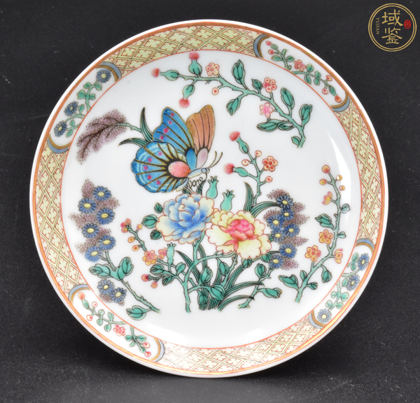 古玩陶瓷粉彩蝶戀花盤碗拍賣，當(dāng)前價(jià)格3500元