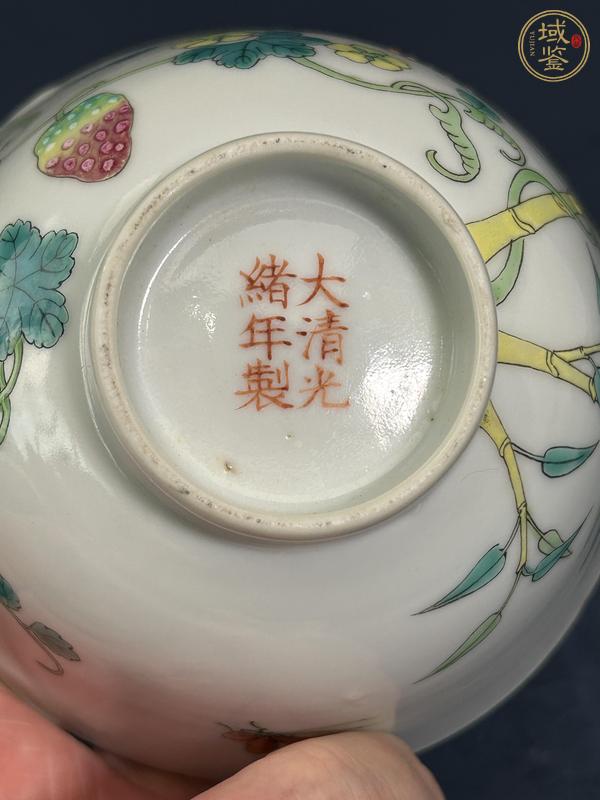 古玩陶瓷粉彩過(guò)枝癩瓜紋蓋碗真品鑒賞圖