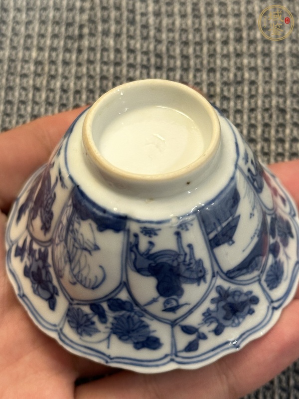 古玩陶瓷青花人物紋撇口杯真品鑒賞圖