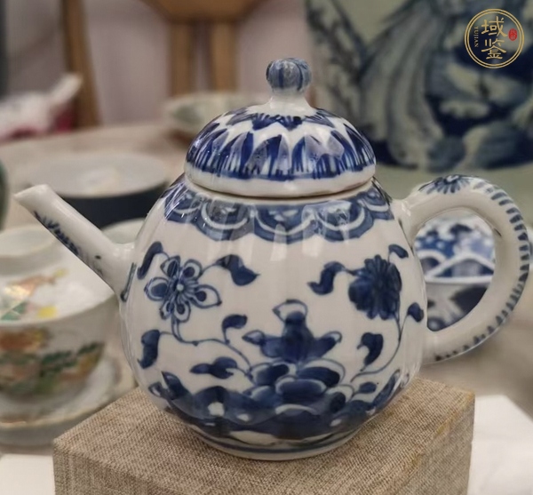 古玩陶瓷青花纏枝花卉紋茶壺，模糊，偏老真品鑒賞圖