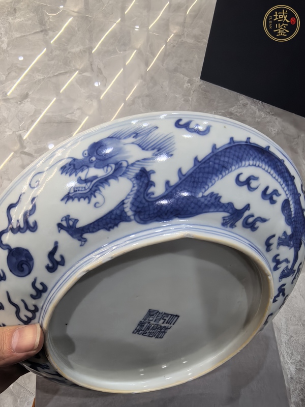 古玩陶瓷龍紋青花盤真品鑒賞圖