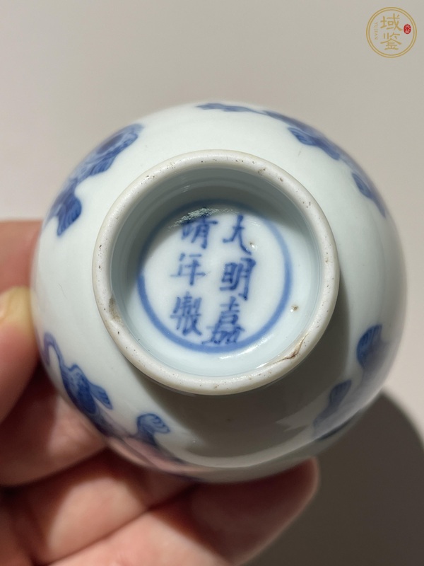 古玩陶瓷貓紋青花杯真品鑒賞圖