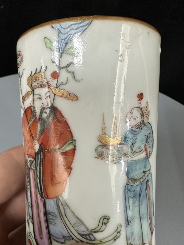 古玩陶瓷清同治-粉彩人物故事筆筒拍賣,當前價格1699元