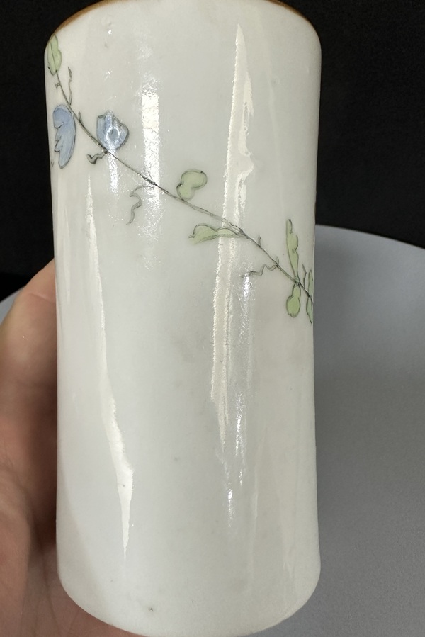 古玩陶瓷清同治-粉彩人物故事筆筒拍賣,當前價格1699元